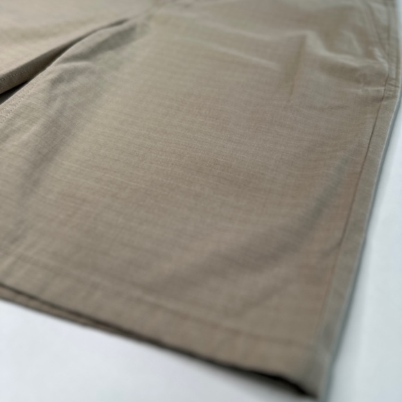 NWT-  Hurley Boardshorts - Picture 2 of 7